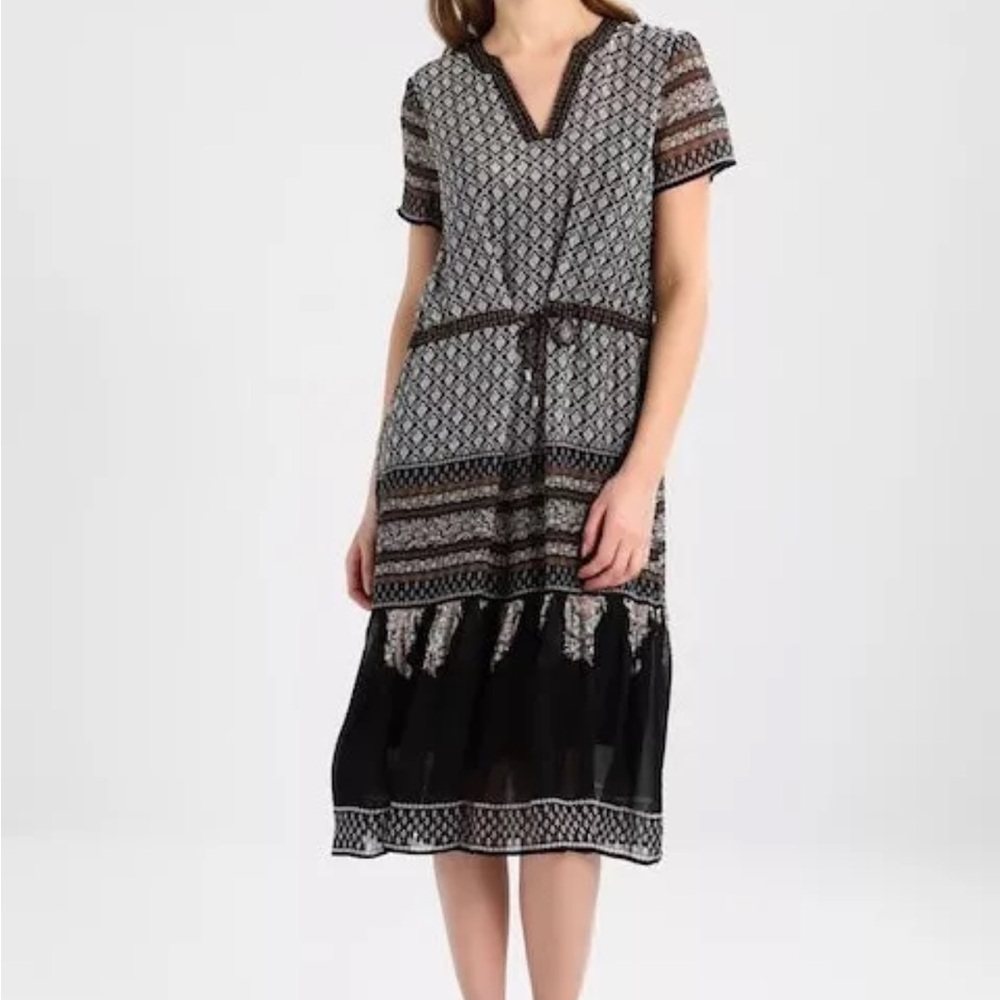 Patterned Dress by Part Two nwt size 40 (like a medium)